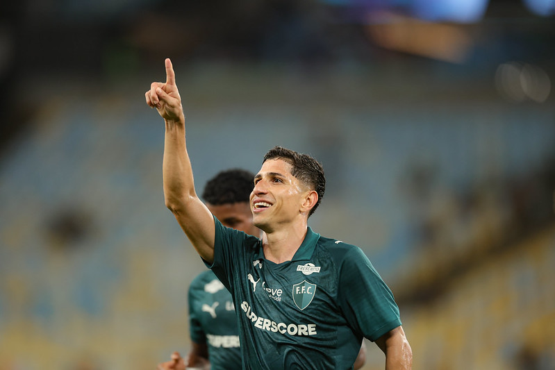 Jogador do Fluminense em partida pelo Campeonato Brasileiro